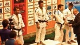 Székely arany a csíki cselgáncs-Balkán-bajnokságon