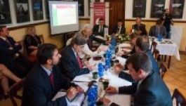 Összehangolt fejlesztési program kell a külhoni magyar közösségekért