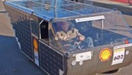 Elektromos és napelemes autók versenyeznek Budapesten