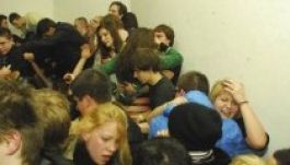 Indokolt az erőszak a balkáni fiatalok szerint