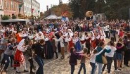 Nemzetközi Néptáncfesztivál és Őszi Vásár Szentgyörgyön