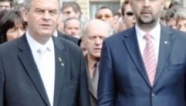 Kelemen ellenzi Tőkés kitüntetésének a visszavonását