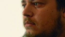 Kustán Magyari Attila: Nem látni sem az orrig, sem az erdőt