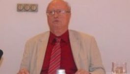 Kincses: jogilag nincs rendben Tőkés kitüntetésének visszavonása