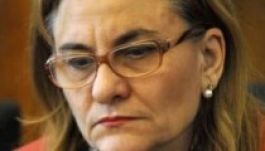 Ponta menesztéssel fenyegeti elégedetlenkedő miniszterét