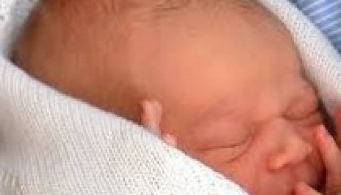 Október 23-án tartják a brit hercegi keresztelőt