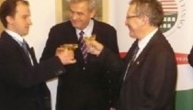 Egy hét magyarságpolitikai írásaiból (szeptember 25.-október 1.)