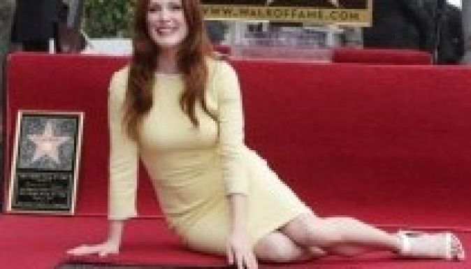 Julianna Mooré a 2507. csillag a Hírességek sétányán