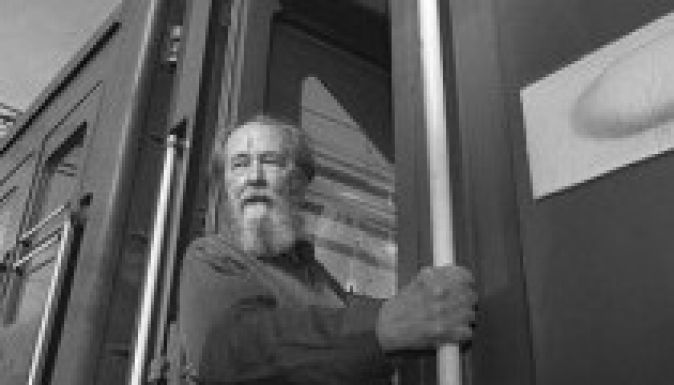 KISEBBSÉGBEN: Heveny oroszkórban: ki a fehér – és ki a vörös?