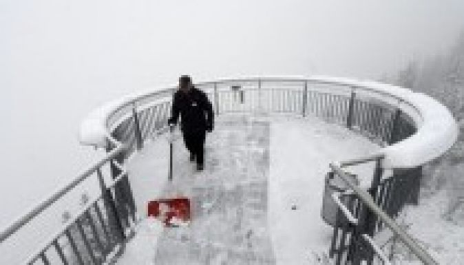 Nyolcvan centiméteres hó hullott Svájcban