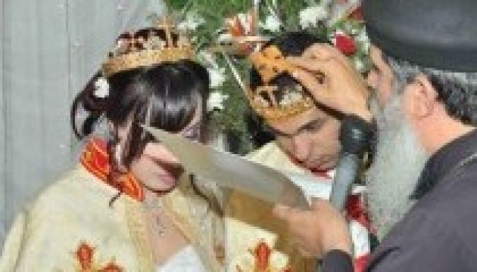 Fegyveresek támadtak egy kopt esküvői menetre