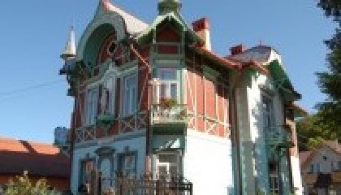 Kísértet-történettel csalogat vendégeket egy vízaknai magyar panziós