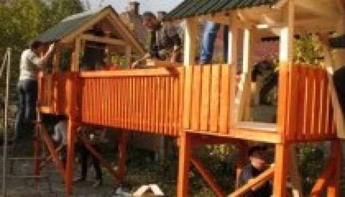 Csíkszentsimonban önkénteskedtek a MOL munkatársai