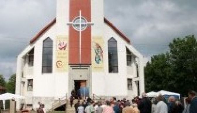 Először miséznek magyarul Lajosvölgyében