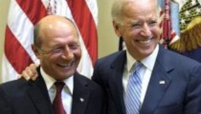 Ponta után Băsescuval beszélt az amerikai alelnök