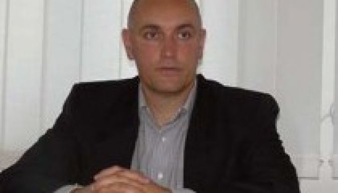 Édler András szolidarizál a rasszizmussal vádolt román tanácsossal