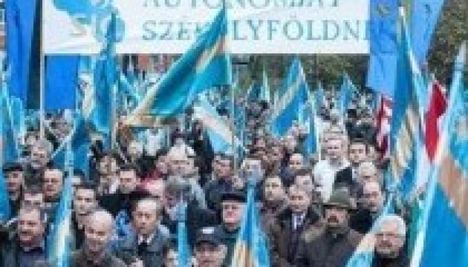 A Fidesz és a Jobbik is támogatja a székelyek menetelését