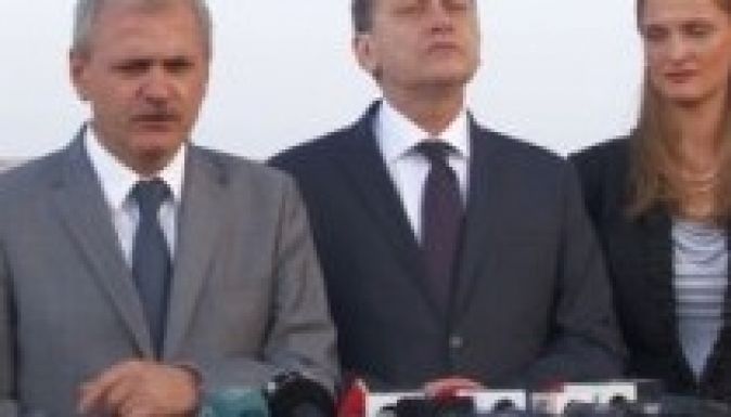 Kifütyölték Crin Antonescut a kolozsvári reptéren