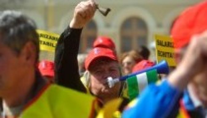 Hétfőtől kezdik a sztrájkőrséget a tanárok