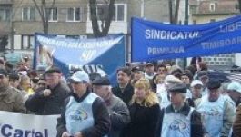 Országos sztrájkkal fenyegetőznek a szakszervezetek