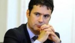 Béremelést ígért a tanároknak az oktatási miniszter