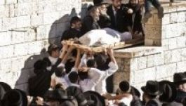 Izrael történetének legnagyobb temetésével búcsúztatták Ovadia Jószéf rabbit