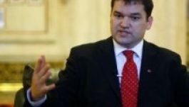 Cseke Attila korrigálná a decentralizációs tervezetet