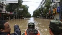 Egyetlen folyóvá változtatta Sanghajt a hatalmas tájfun