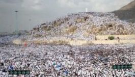 Megkezdődött a háddzs: másfél millió zarándok az Arafát-hegyen