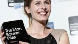 A legrangosabb brit könyvdíjat rekordfiatal író kapta