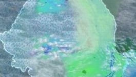 Csütörtök délutánig szakadni fog az eső és a hó