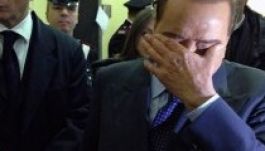 Tovább húzódik Berlusconi mentelmi jogának visszavonása