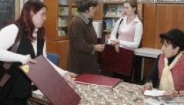 Utcára vonulnak a tanárok október végén