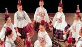 Kitörő sikerrel turnézik Amerikában a Magyar Állami Népi Együttes