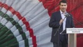 MSZP-DK-Együtt-polémia: ki szabotálta Mesterházy beszédét?