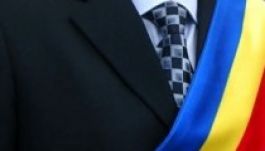 A trikolór vállszalag hiánya miatt rótták meg Antal Árpádot