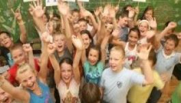 Alaposan lerövidítenék a diákok nyári vakációját