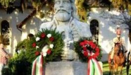 Székely Mózes fejedelem szobrát avatták Marossárpatakon