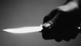 Nők és lányok tucatjait késeli meg egy férfi Pakisztánban