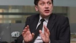 Nem tartja kizártnak Ponta elnökjelöltségét Crin Antonescu