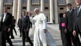 XVI. Benedeket és Bergoglio bíborost is lehallgatták