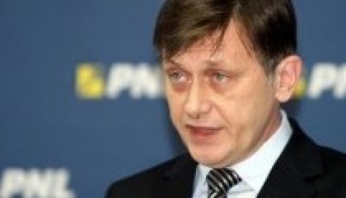 Az Alkotmánybíróságot támadja Crin Antonescu