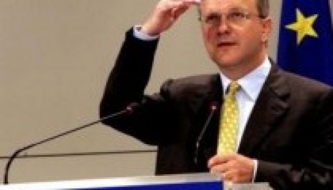 Ollie Rehn látja a fényt az uniós alagút végén