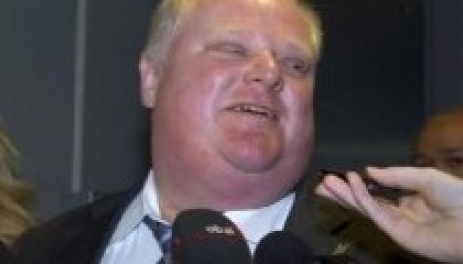 Részegen üvöltözve gyilkossággal fenyegetőzik Toronto polgármestere (VIDEÓ)