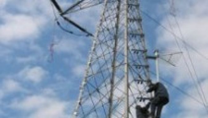 Tiltakoznak a mobiltársaságok a póznaadó bevezetése ellen