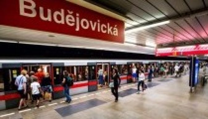 Elindult a „vágy metrókocsija” Prágában