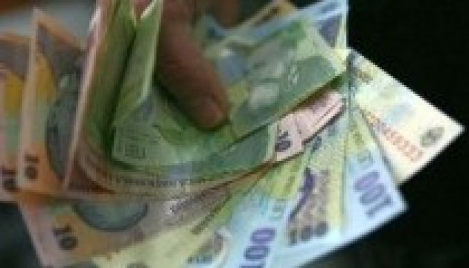 Csak a pályakezdő tanárok és rezidens orvosok bérét emeli a kormány