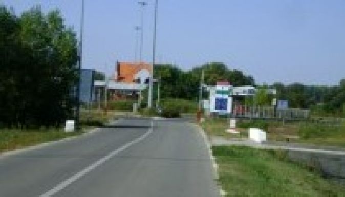 Tiltakoznak a csanálosiak a kamionforgalom ellen