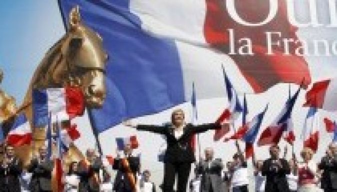 A franciák 42 százaléka a szélsőjobbos Nemzeti Fronttal szimpatizál