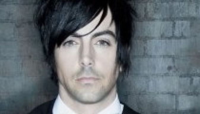 Még csecsemőt is molesztált a pedofil metálénekes